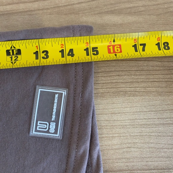 SHEIN Brown Shorts Drawstring U SHI The Fashion Show Medium - Picture 11 of 12